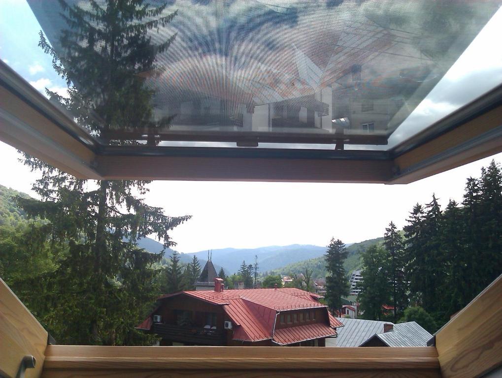 Bistro-Pension La Teleferic Sinaia Eksteriør bilde