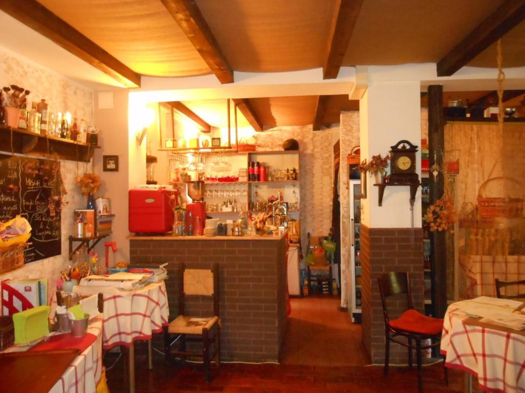 Bistro-Pension La Teleferic Sinaia Eksteriør bilde